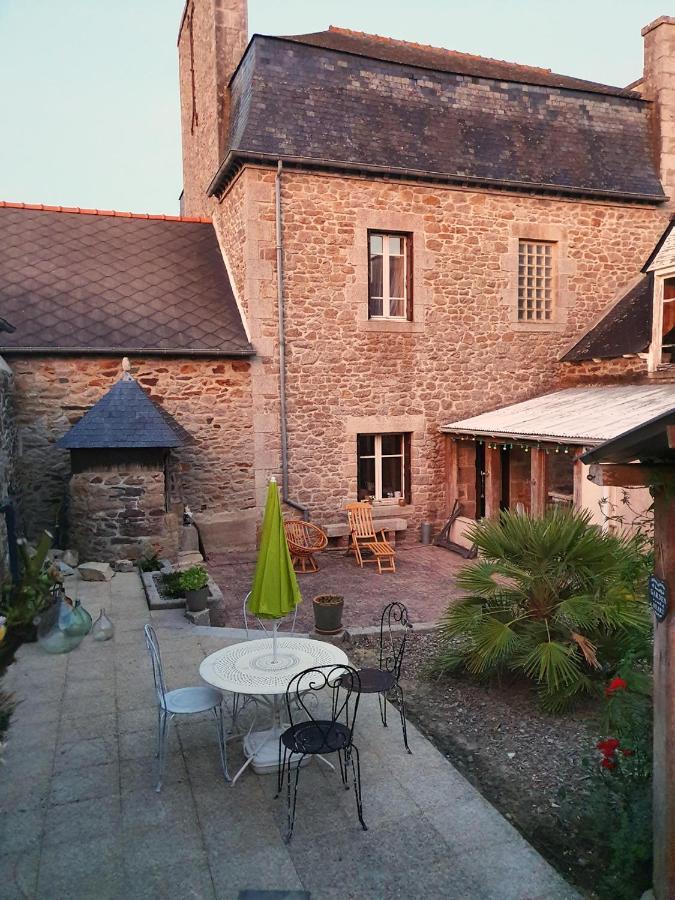 Les Forges Du Lou Apartment Jugon-les-Lacs Luaran gambar