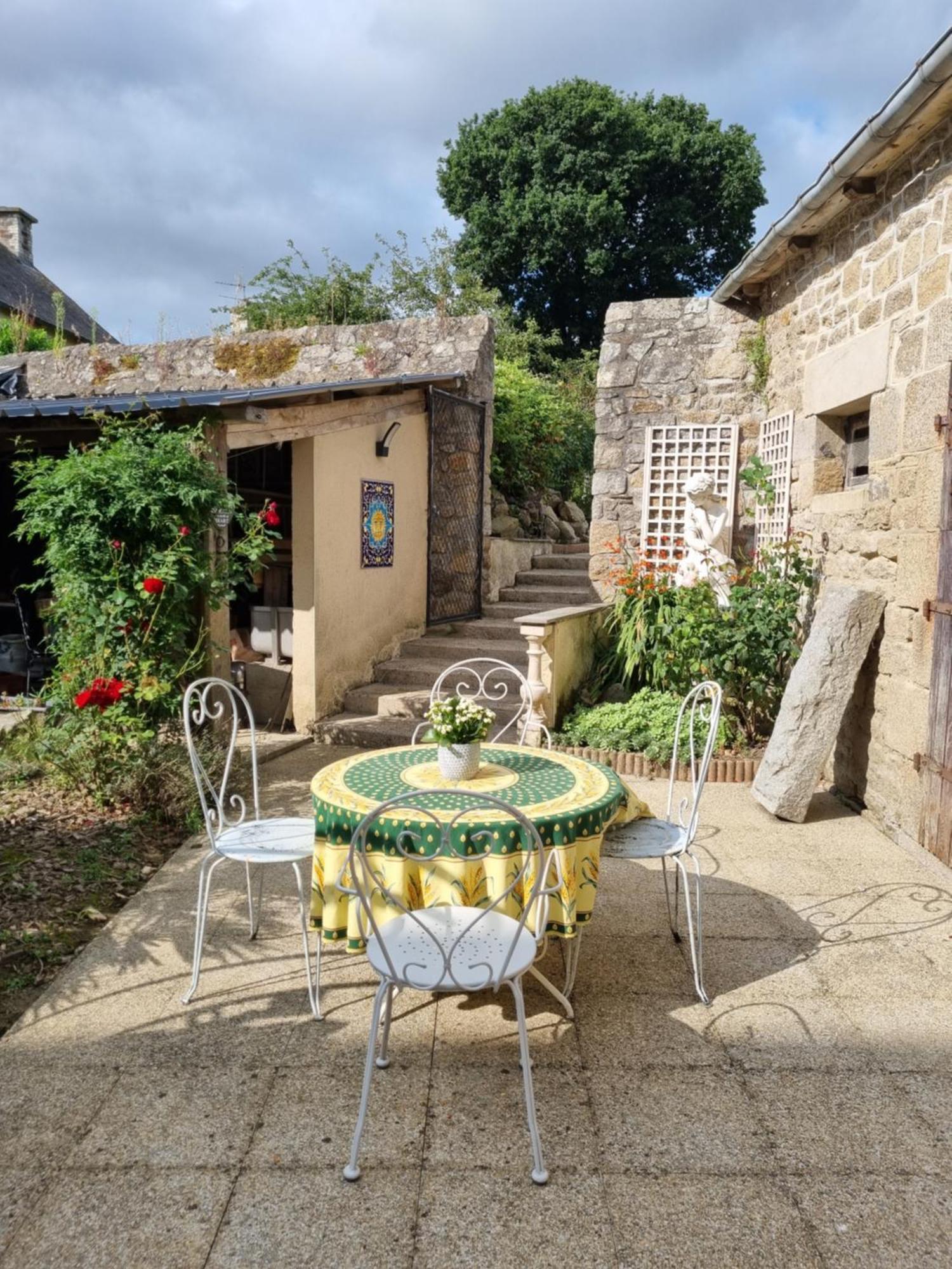 Les Forges Du Lou Apartment Jugon-les-Lacs Luaran gambar